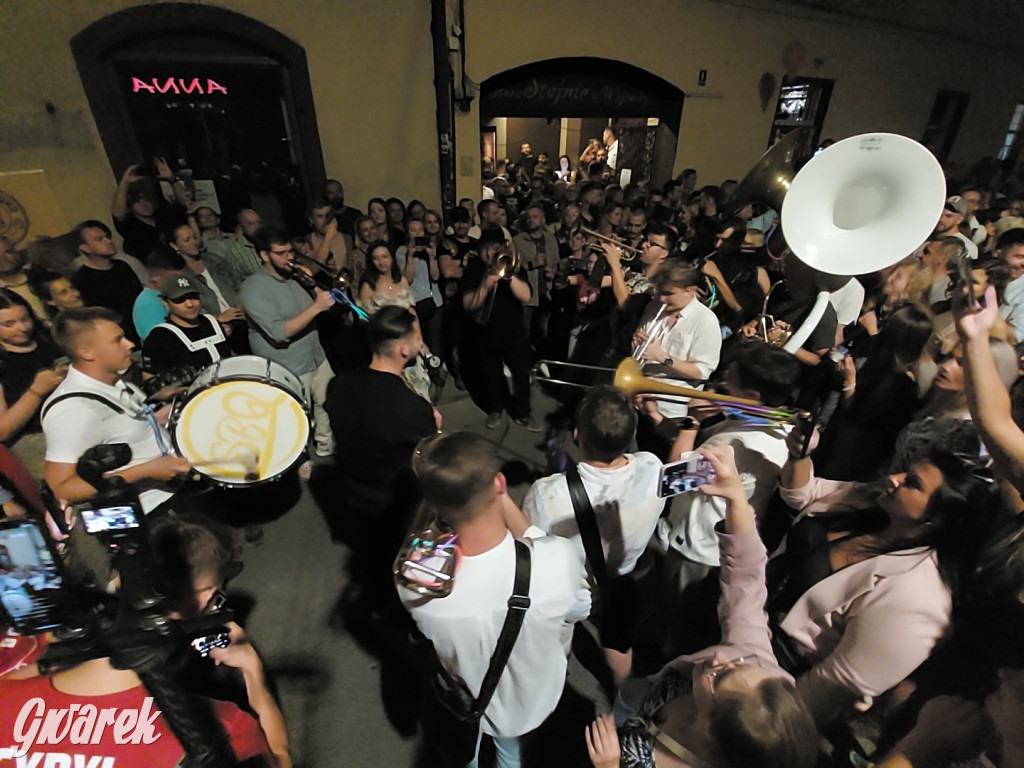 SBQ Brass Band - muzyczni partyzanci przejmują Gwarki