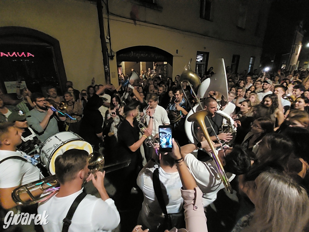 SBQ Brass Band - muzyczni partyzanci przejmują Gwarki