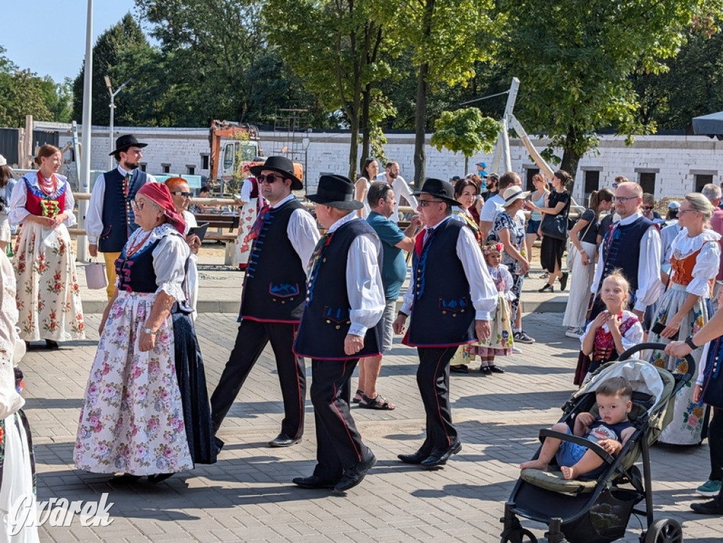 Bili rekord. Miało być 770 osób w śląskich strojach