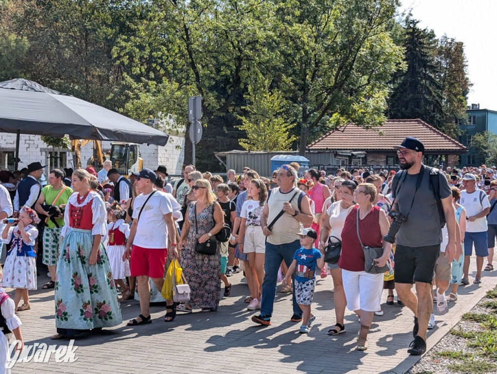 Bili rekord. Miało być 770 osób w śląskich strojach