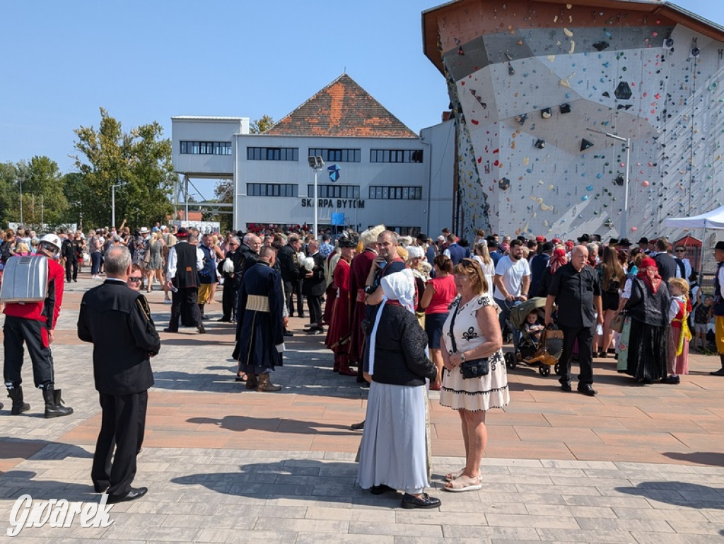 Bili rekord. Miało być 770 osób w śląskich strojach