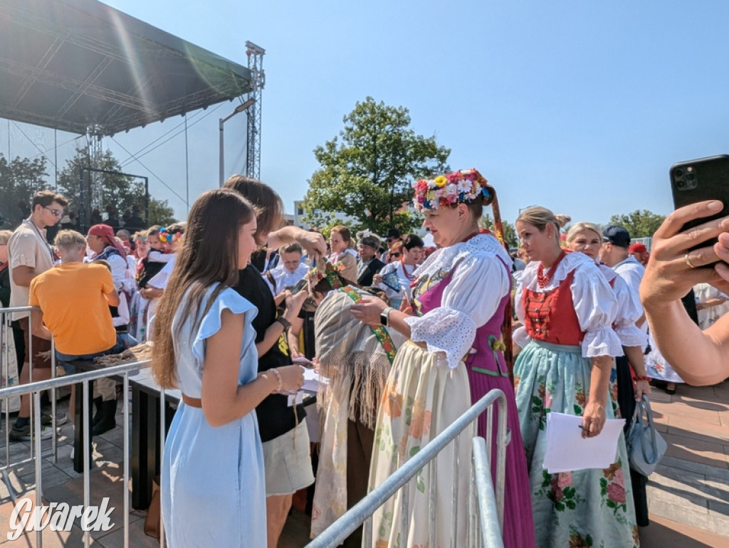 Bili rekord. Miało być 770 osób w śląskich strojach