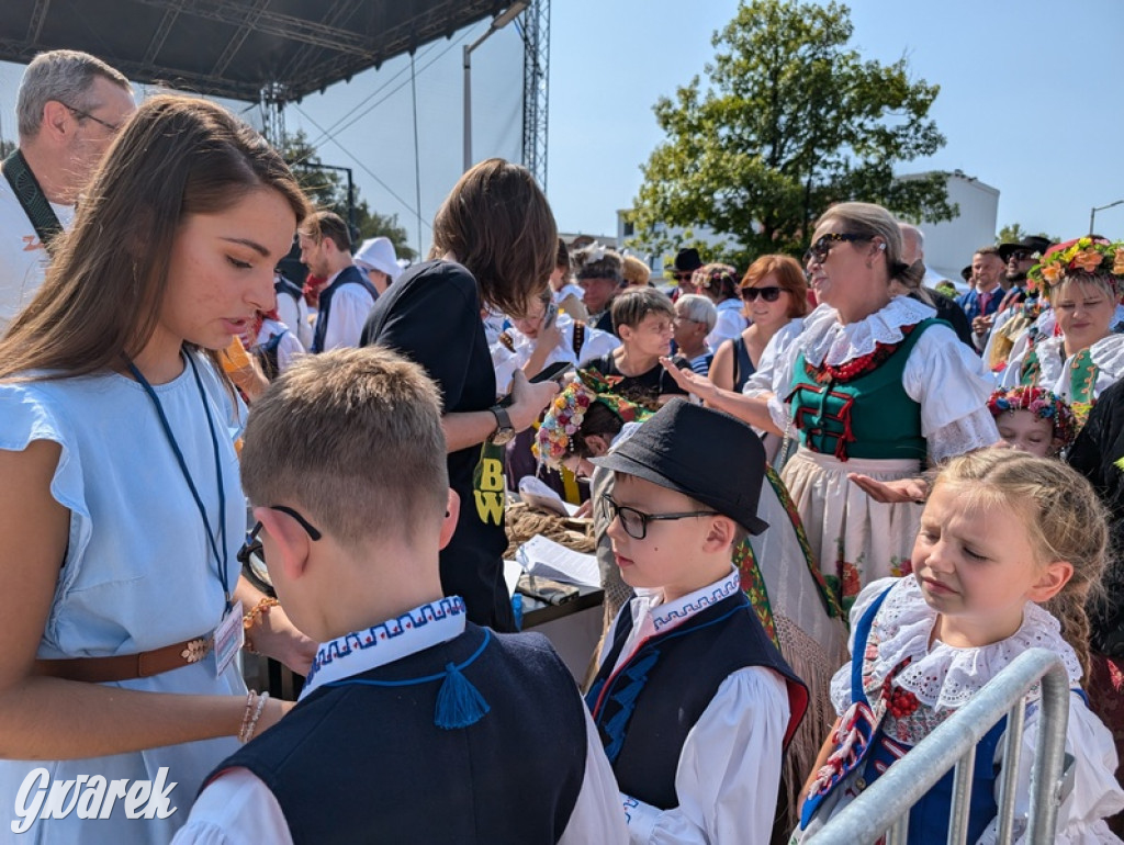 Bili rekord. Miało być 770 osób w śląskich strojach