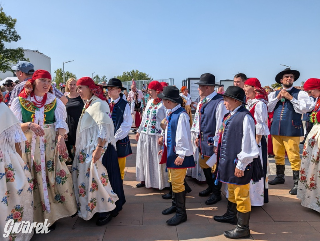 Bili rekord. Miało być 770 osób w śląskich strojach