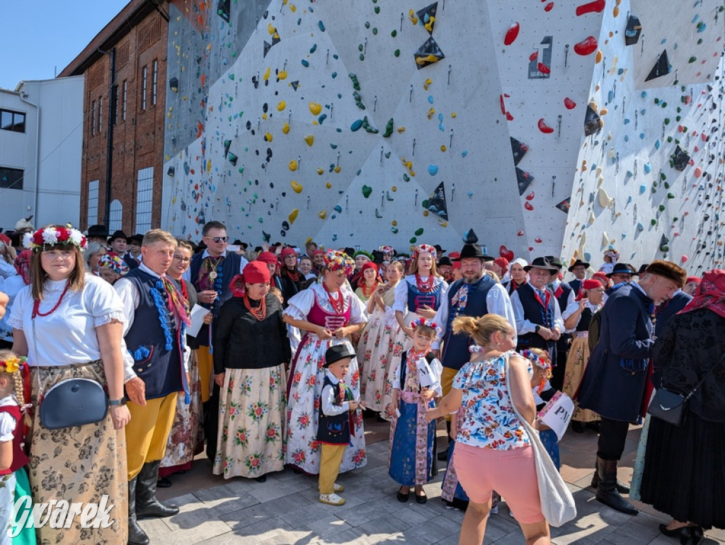 Bili rekord. Miało być 770 osób w śląskich strojach