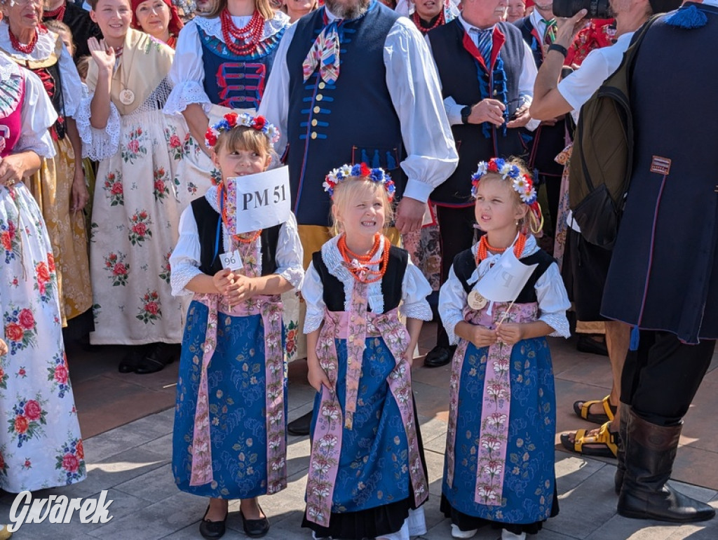 Bili rekord. Miało być 770 osób w śląskich strojach