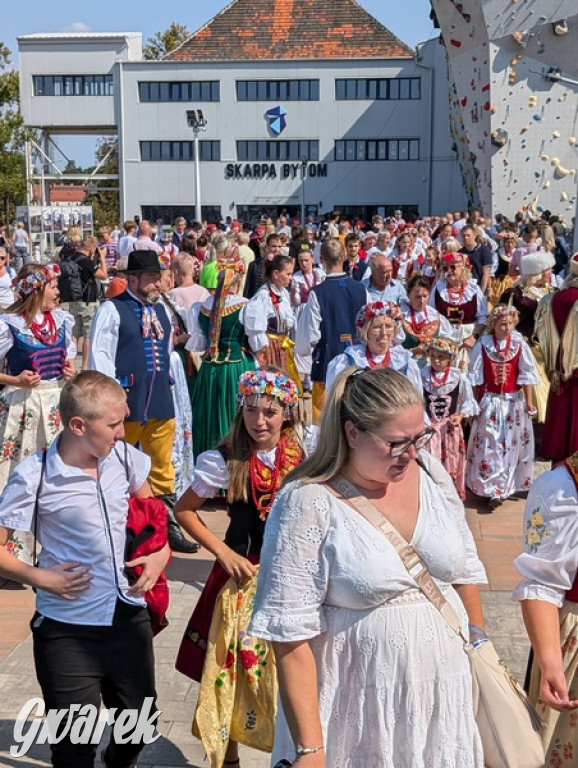 Bili rekord. Miało być 770 osób w śląskich strojach