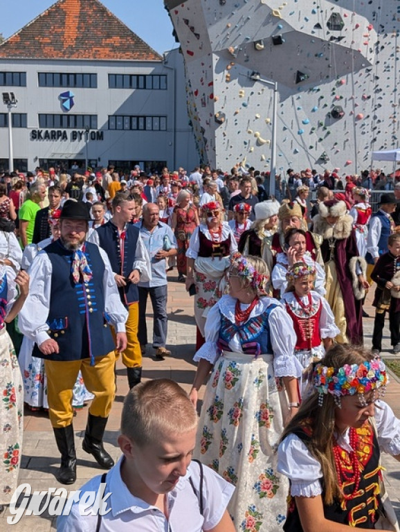 Bili rekord. Miało być 770 osób w śląskich strojach