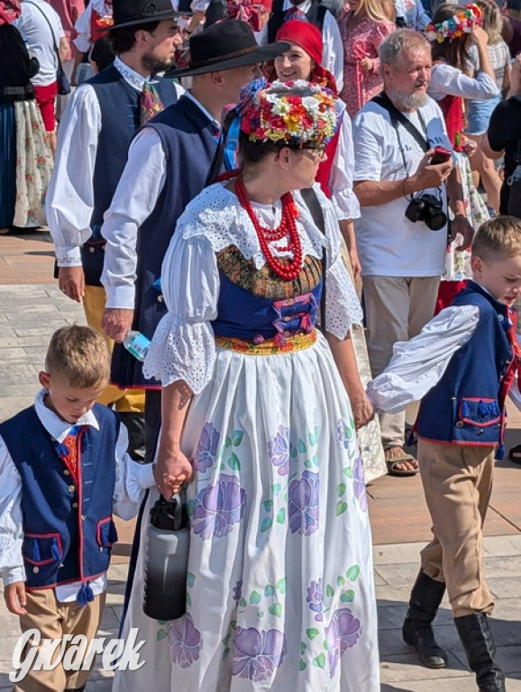 Bili rekord. Miało być 770 osób w śląskich strojach