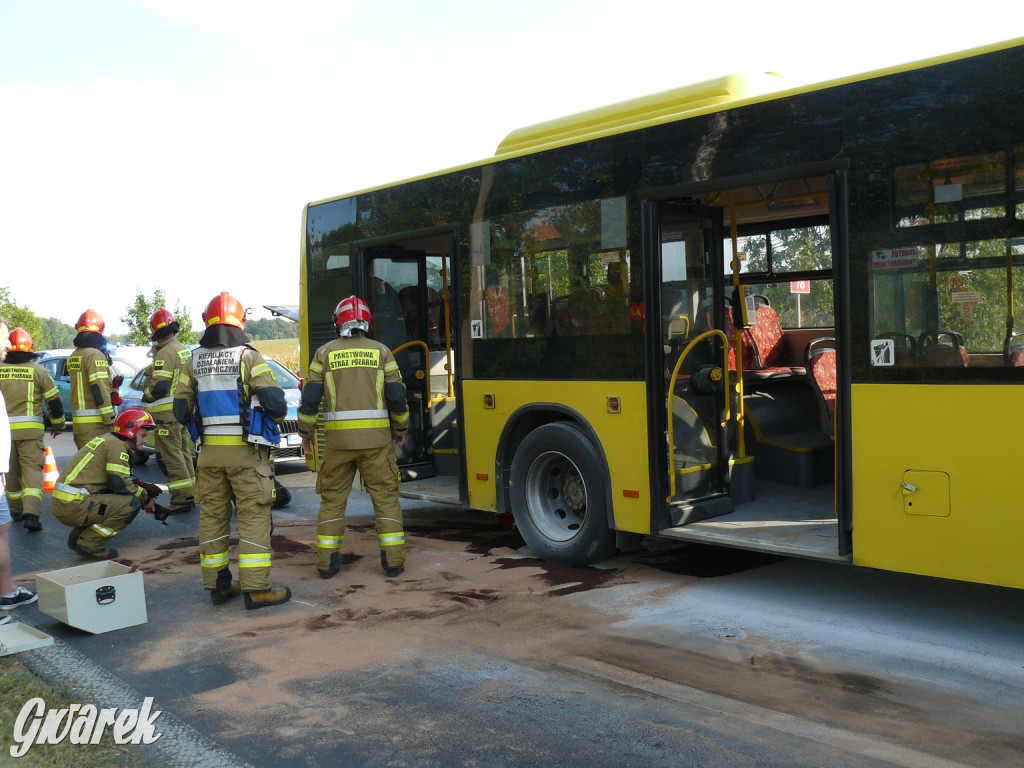 Tarnowskie Góry. Pożar miejskiego autobusu [FOTO]