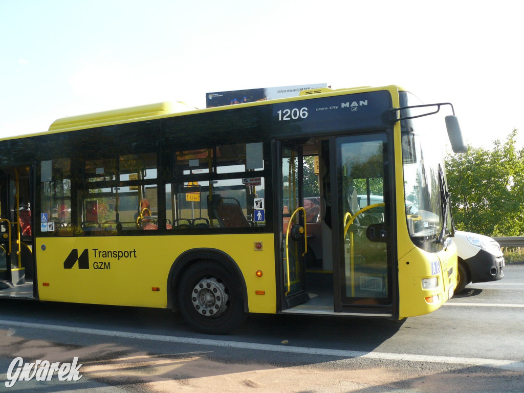 Tarnowskie Góry. Pożar miejskiego autobusu [FOTO]