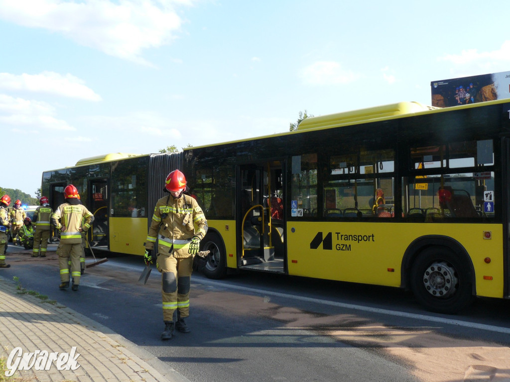 Tarnowskie Góry. Pożar miejskiego autobusu [FOTO]