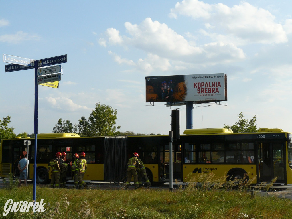 Tarnowskie Góry. Pożar miejskiego autobusu [FOTO]