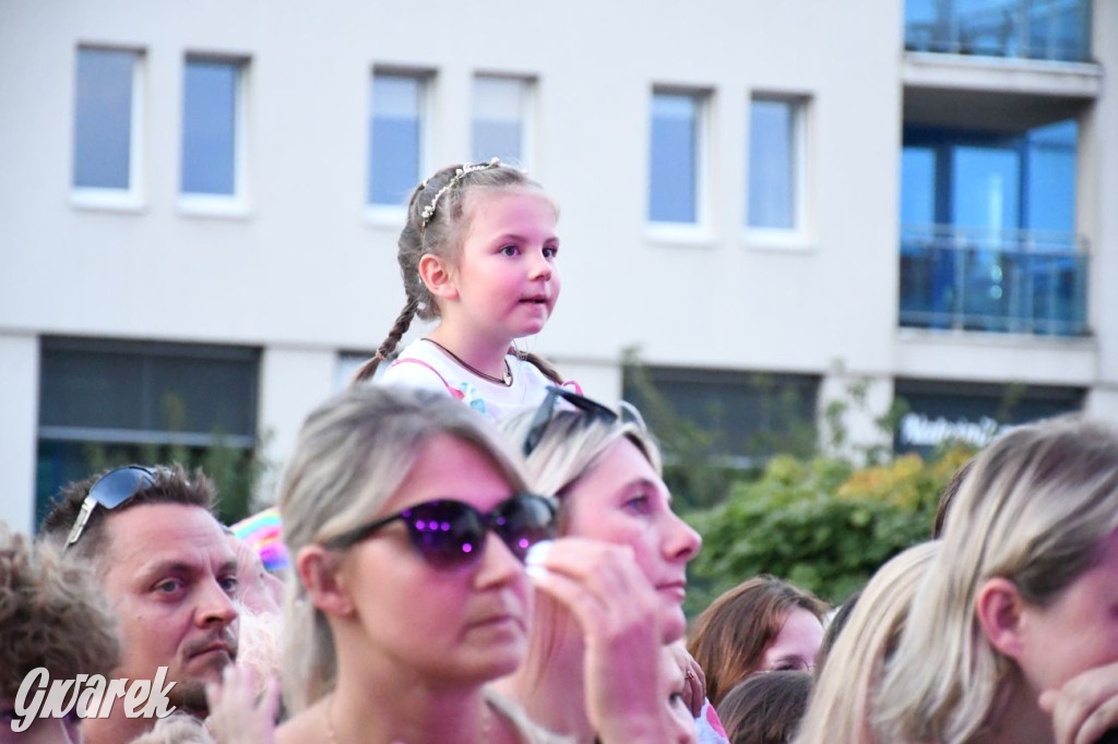 Pełna różowej energii. Bryska na Gwarkach