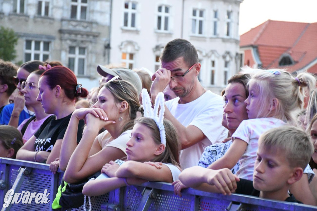 Pełna różowej energii. Bryska na Gwarkach