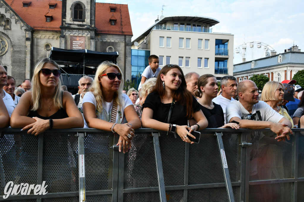 Anna Jurksztowicz, 300 chórzystów i publiczność