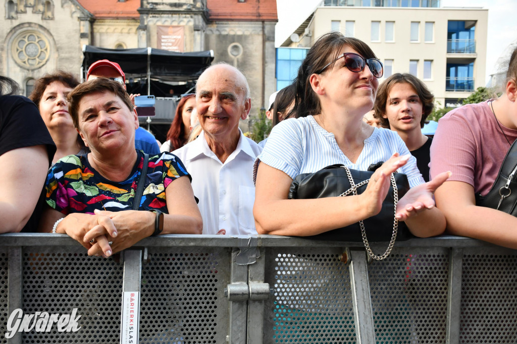 Anna Jurksztowicz, 300 chórzystów i publiczność