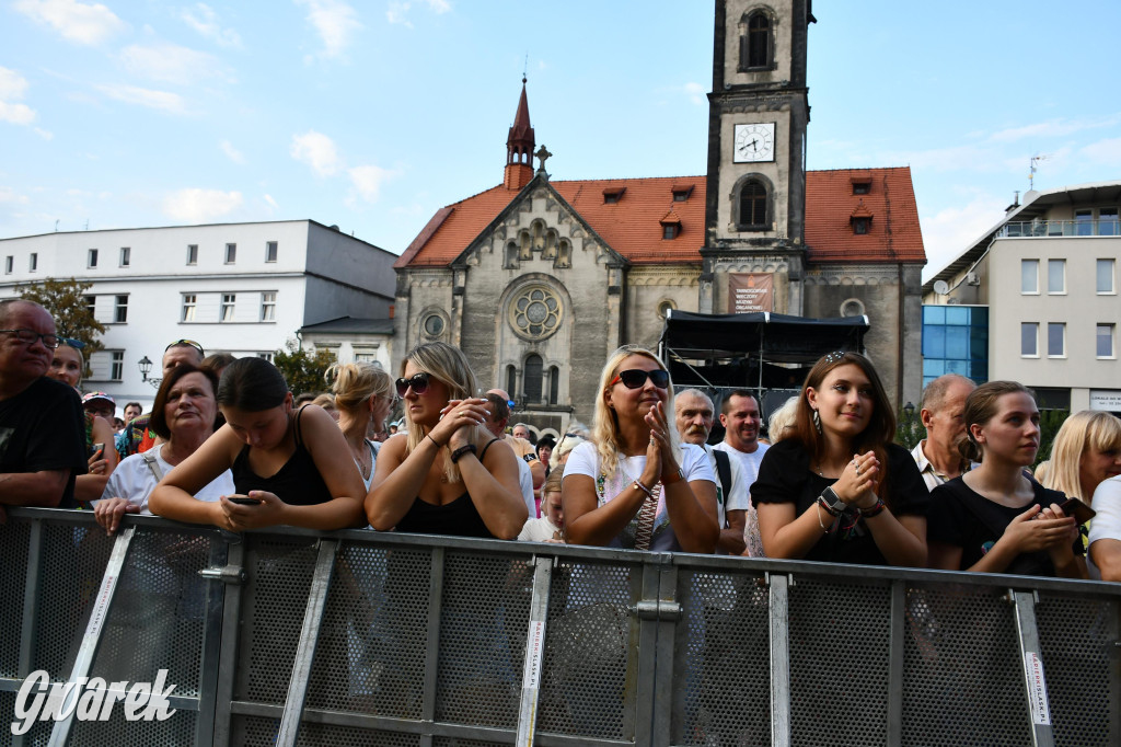 Anna Jurksztowicz, 300 chórzystów i publiczność