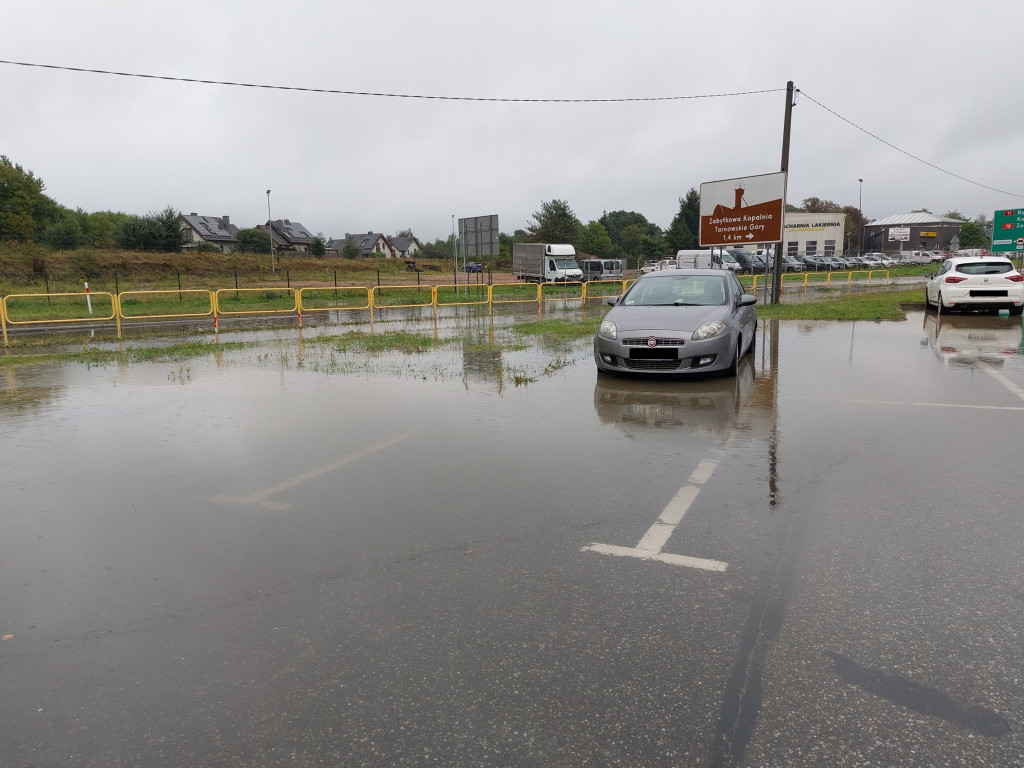 Tarnowskie Góry. Walka z żywiołem trwa [ZDJĘCIA]