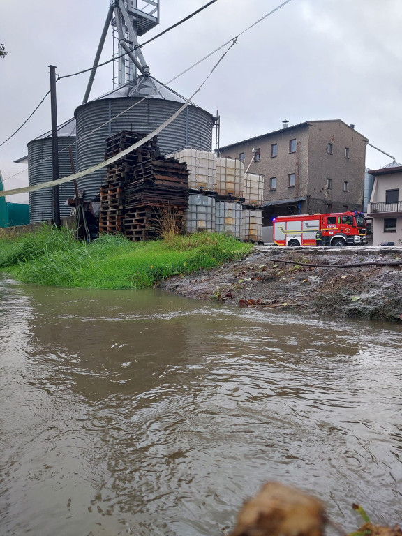 Tarnowskie Góry. Walka z żywiołem trwa [ZDJĘCIA]