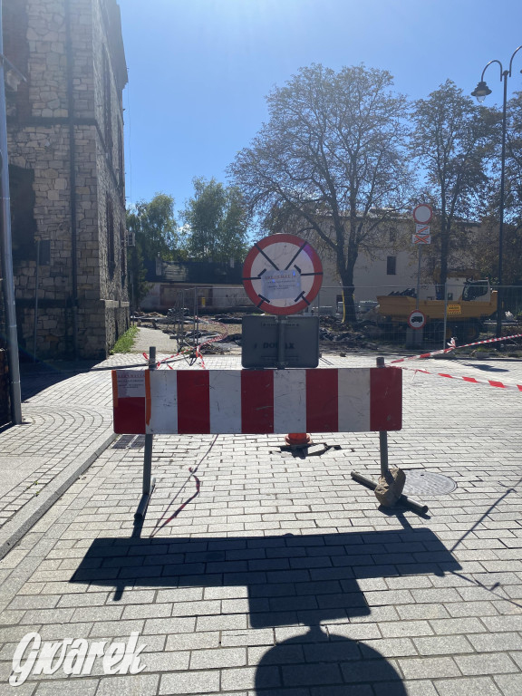 Tarnowskie Góry. Zapadlisko na ul. T. Królika, wezwano służby