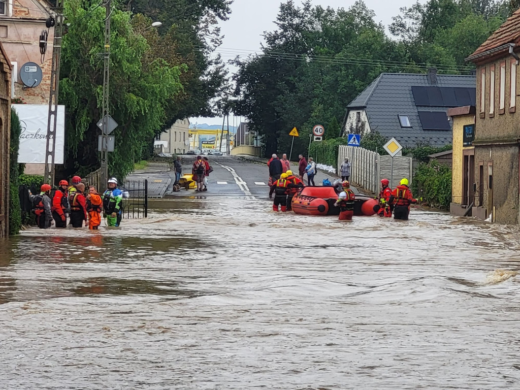 Powódź. Nasi strażacy i ratownicy w akcji [FOTO]