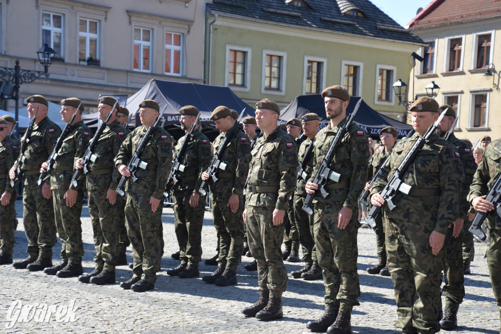 Tarnowskie Góry. Przysięga wojskowa na rynku [FOTO]