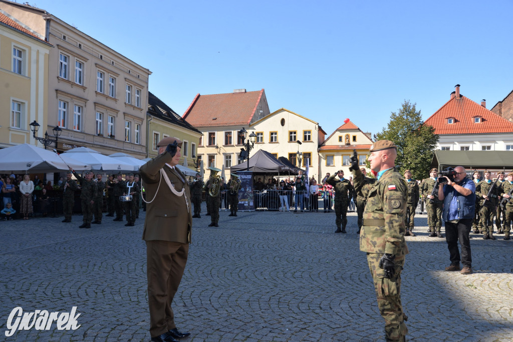 Tarnowskie Góry. Przysięga wojskowa na rynku [FOTO]