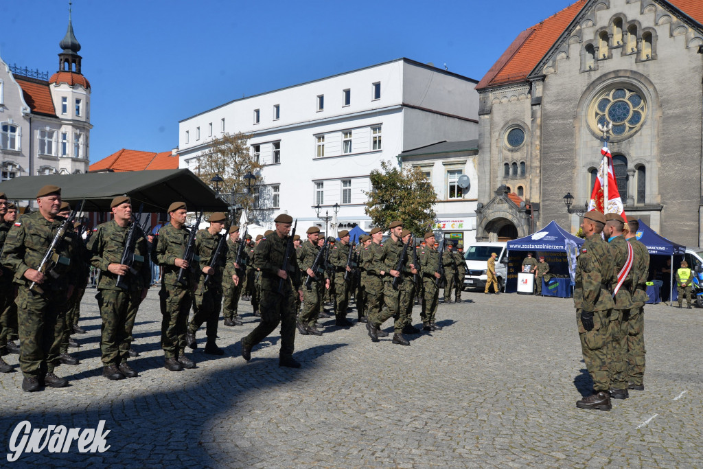 Tarnowskie Góry. Przysięga wojskowa na rynku [FOTO]