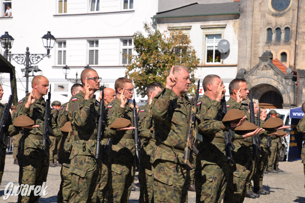 Tarnowskie Góry. Przysięga wojskowa na rynku [FOTO]