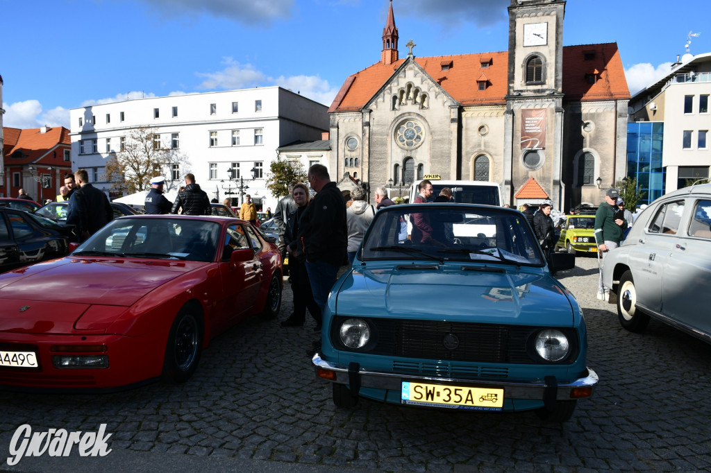 Tarnowskie Góry. Zlot zabytkowych pojazdów [FOTO]