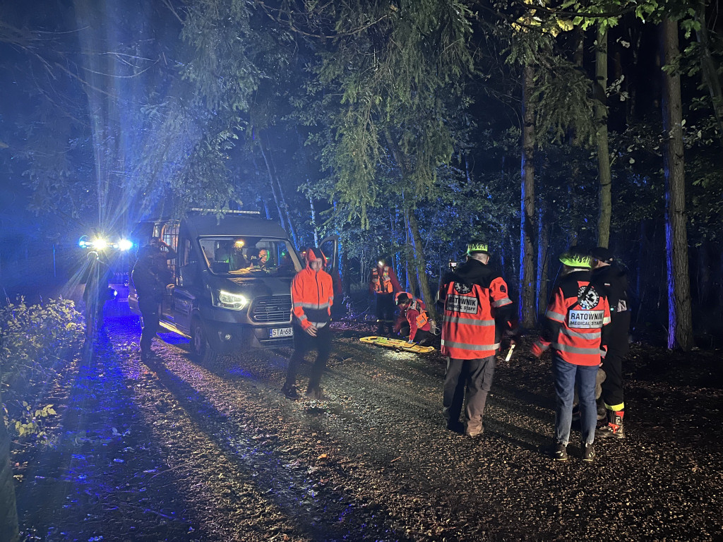 Wypadek na dachu, nieprzytomny w ratuszu [FOTO]