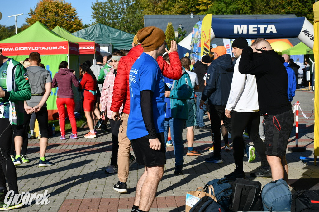 Radzionków. Sztafetowy maraton i zbiórka dla powodzian