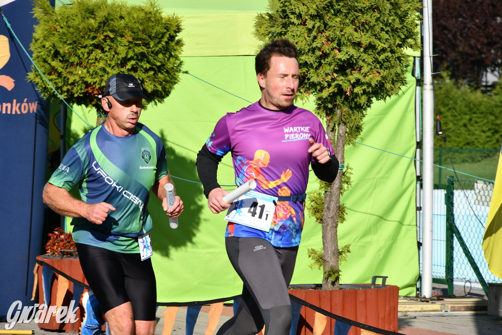 Radzionków. Sztafetowy maraton i zbiórka dla powodzian