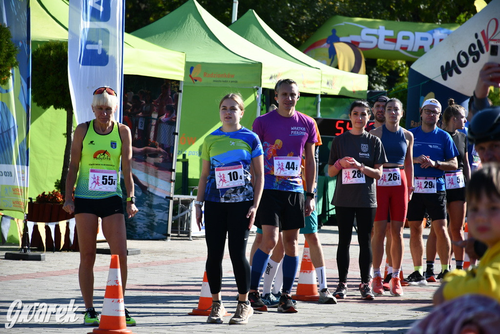 Radzionków. Sztafetowy maraton i zbiórka dla powodzian