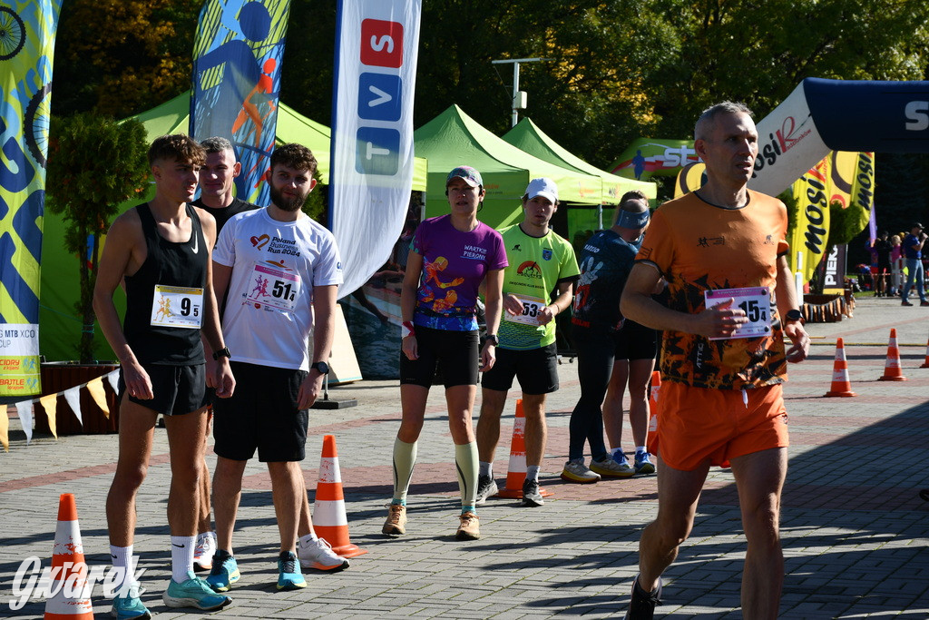 Radzionków. Sztafetowy maraton i zbiórka dla powodzian