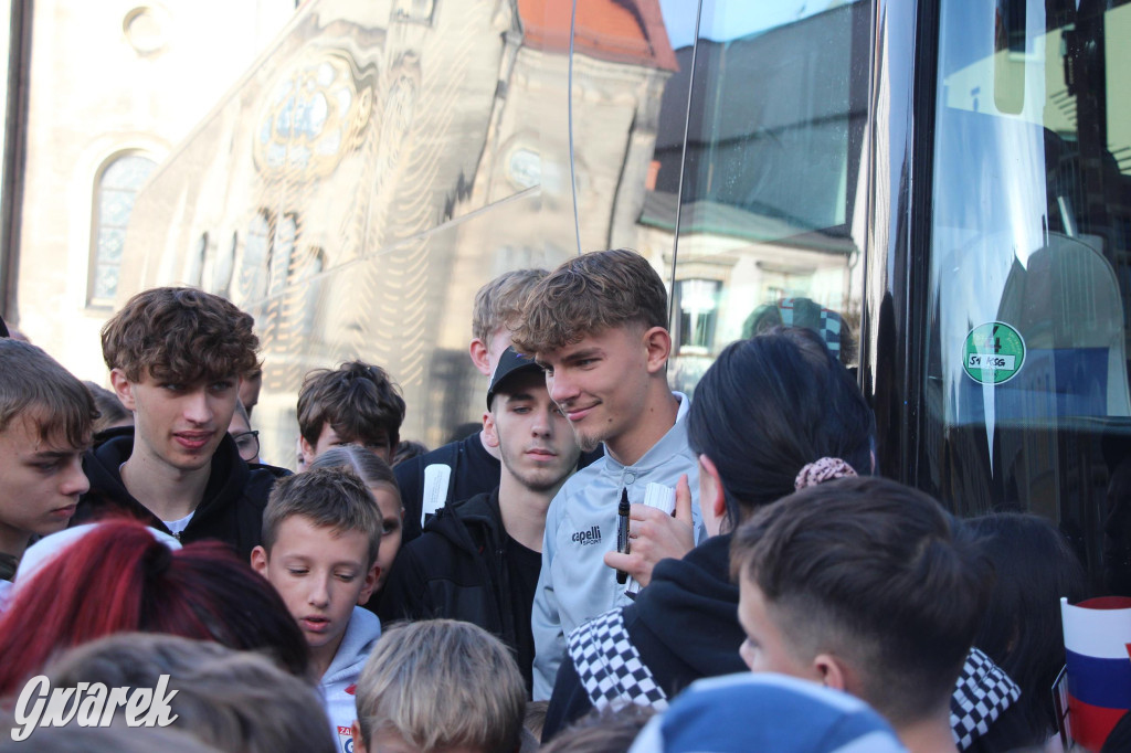 Tarnowskie Góry. Piłkarze Górnika Zabrze na rynku [FOTO]