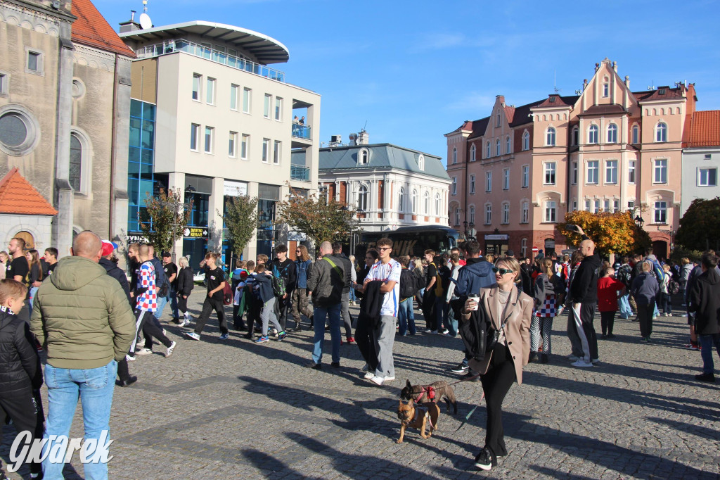 Tarnowskie Góry. Piłkarze Górnika Zabrze na rynku [FOTO]