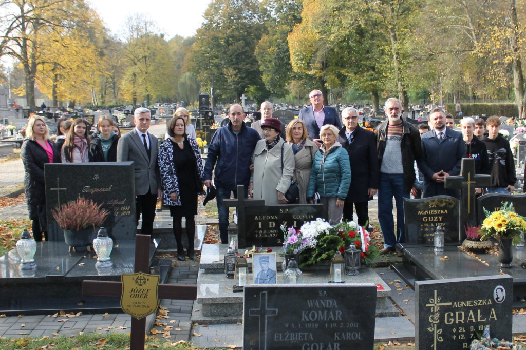 Uroczystość na cmentarzu w Nakle Śląskim [ZDJĘCIA]