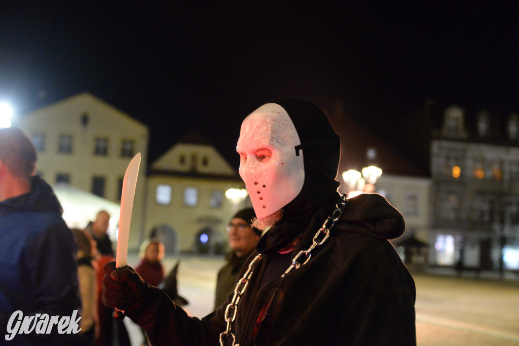 Tarnowskie Góry. Halloweenowa ustawka biegowa