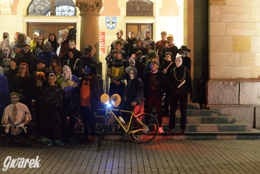 Tarnowskie Góry. Halloweenowa ustawka biegowa