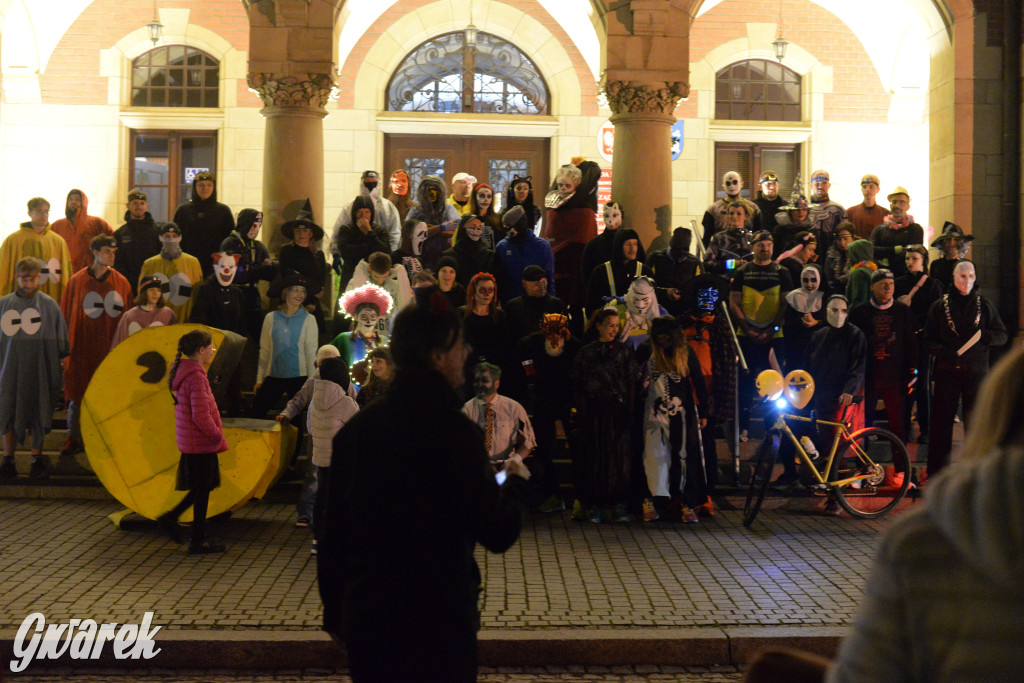 Tarnowskie Góry. Halloweenowa ustawka biegowa