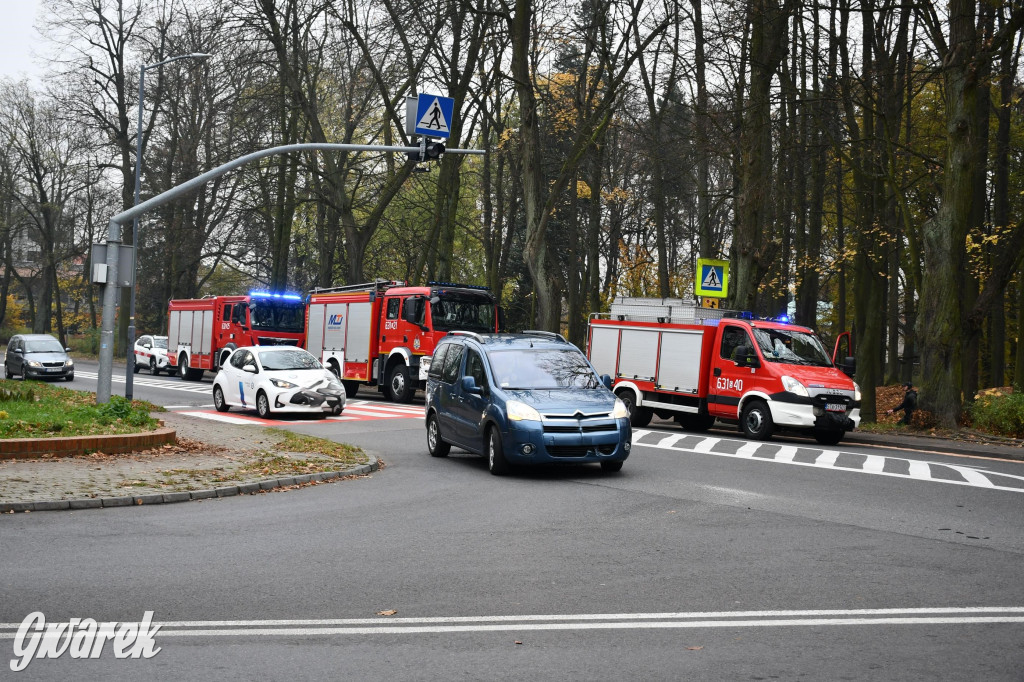 Tarnowskie Góry. Zderzenie z wozem służby więziennej [FOTO]