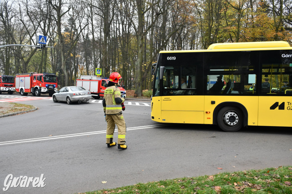 Tarnowskie Góry. Zderzenie z wozem służby więziennej [FOTO]