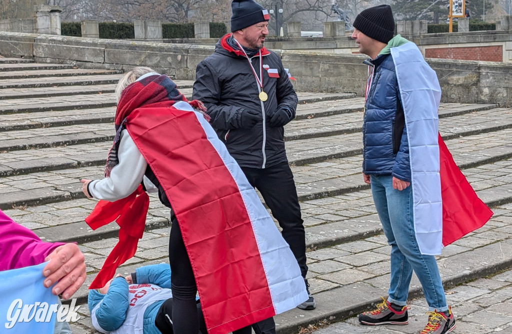 Świerklaniec. Pobiegli, poszli, świętowali w narodowych barwach