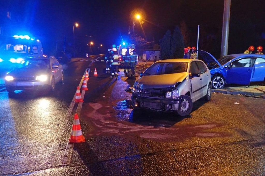 Powiat tarnogórski. Zderzenie na skrzyżowaniu [FOTO]