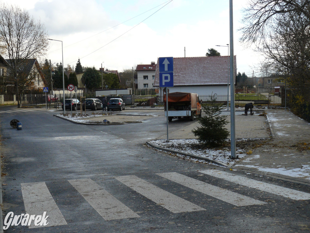 Tarnowskie Góry. Czy ktoś pomyślał, kiedy ustawiał te znaki?