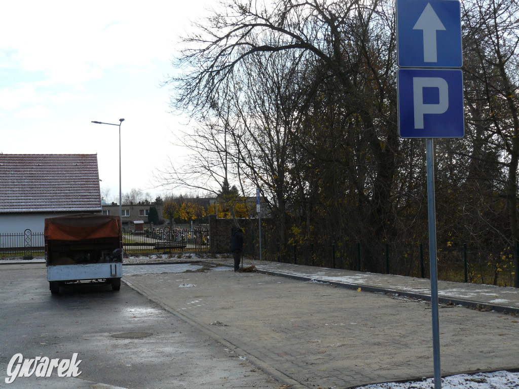 Tarnowskie Góry. Czy ktoś pomyślał, kiedy ustawiał te znaki?