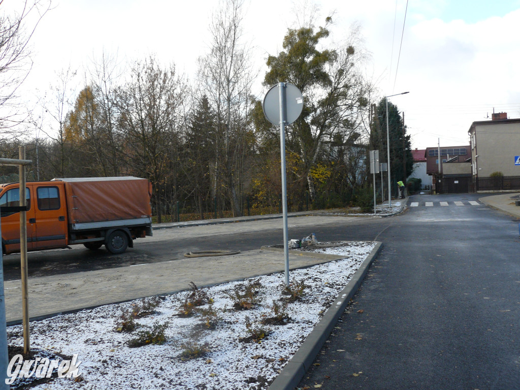 Tarnowskie Góry. Czy ktoś pomyślał, kiedy ustawiał te znaki?