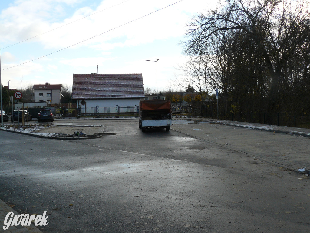 Tarnowskie Góry. Czy ktoś pomyślał, kiedy ustawiał te znaki?